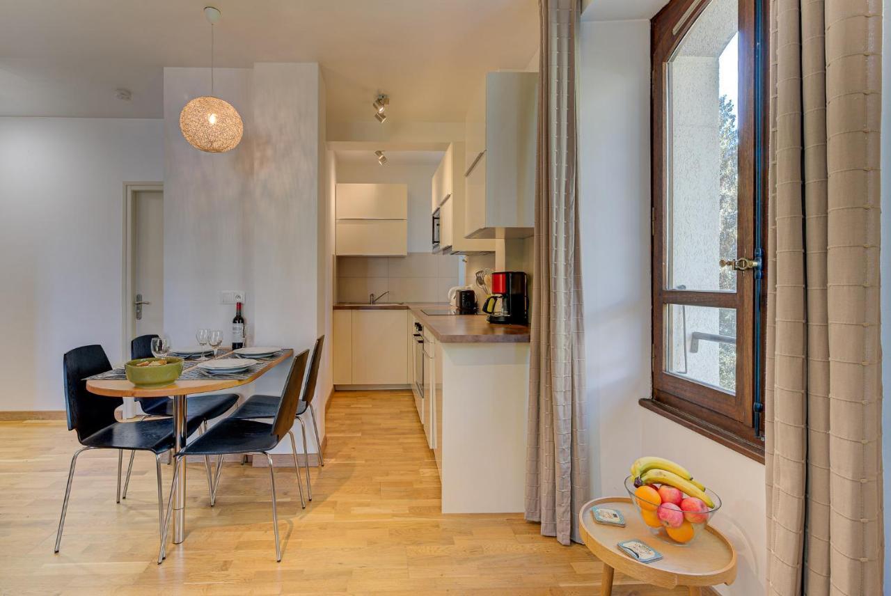 Apartment La Roseraie - Alpes Travel - Central Chamonix Eksteriør bilde